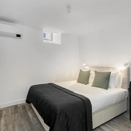 Urban Oasis In Premium Location With Ac-3